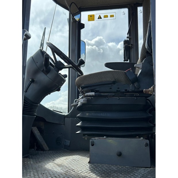 Hitachi LX210E-46517525