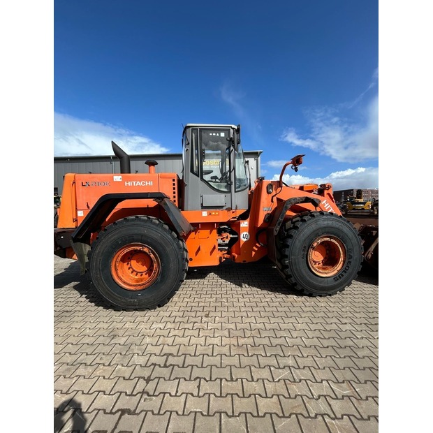 Hitachi LX210E-46517543