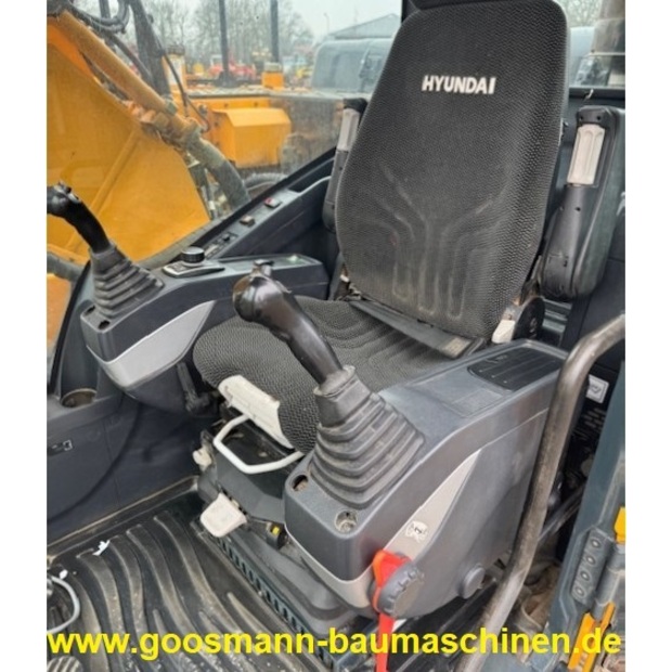 Hyundai HX220L-46518092