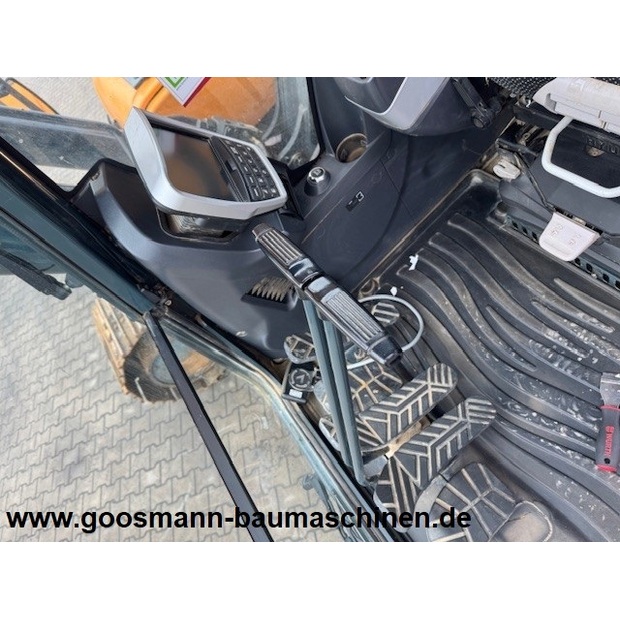 Hyundai HX220L-46518093