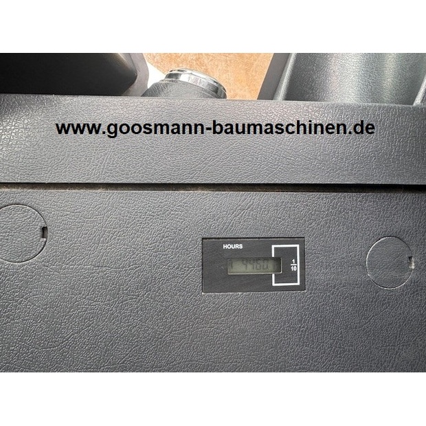 Hyundai HX220L-46518094