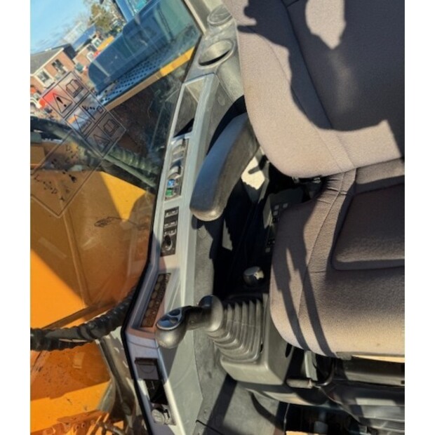 هيونداي ROBEX 210LC-9-46518250