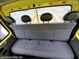 2009-renault-master-1441061-46525031