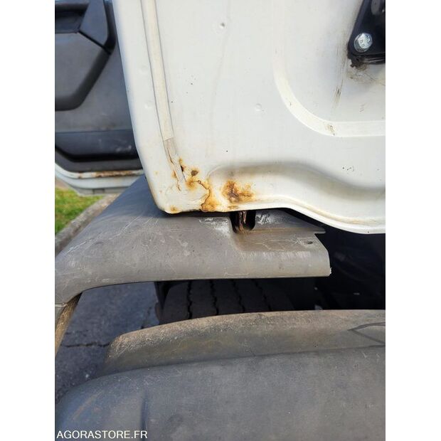 2001 Renault PREMIUM-46525213