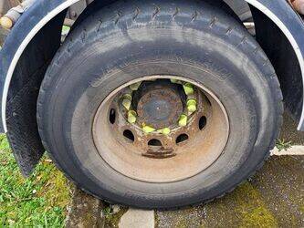 2001-renault-premium-1441150-46525225