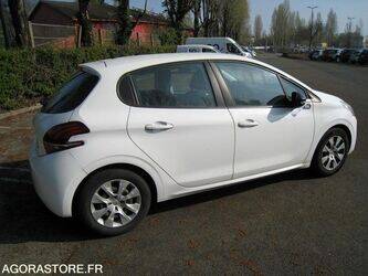 2018-peugeot-208-1441173-46525247