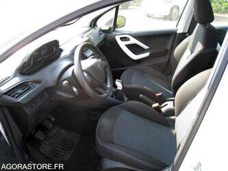 2018-peugeot-208-1441173-46525248