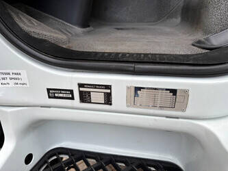 2013-renault-midlum-270-dxi-1441800-46525330