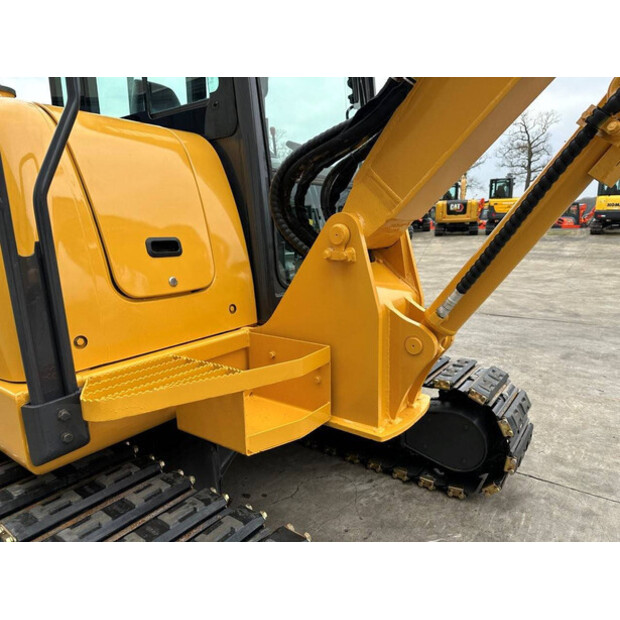 2017 Komatsu PC56-7-46525461