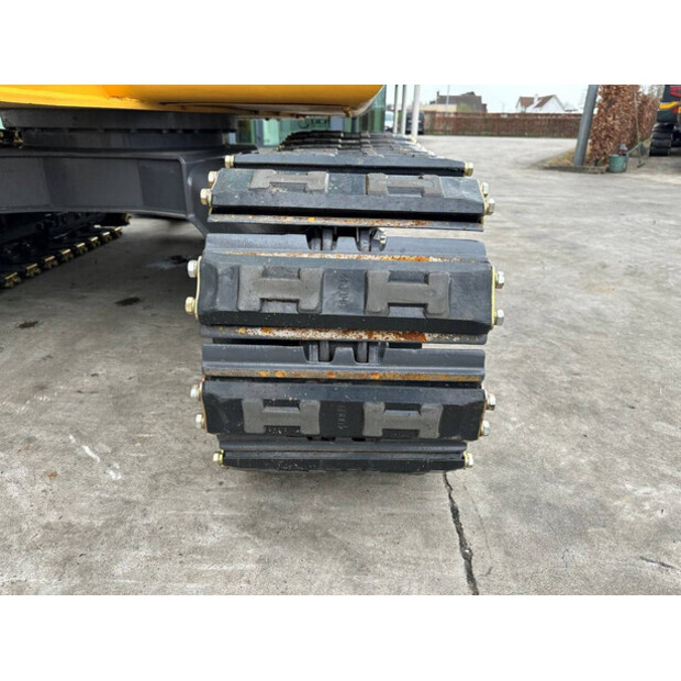 2017 Komatsu PC56-7-46525463