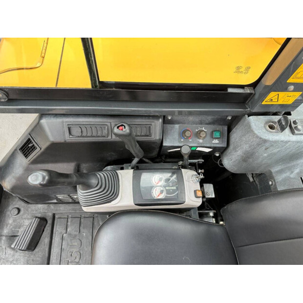 2017 Komatsu PC56-7-46525482