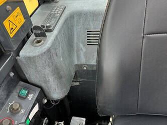 2017-komatsu-pc56-7-1441809-46525483