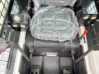 2026-bobcat-earthforce-s18-c4-1441813-46525637