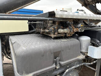 2009-mercedes-benz-axor-1441846-46526415