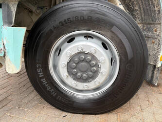 2009-mercedes-benz-axor-1441846-46526418