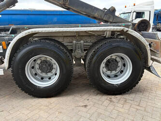 2009-mercedes-benz-axor-1441846-46526425