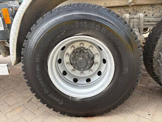 2009-mercedes-benz-axor-1441846-46526429