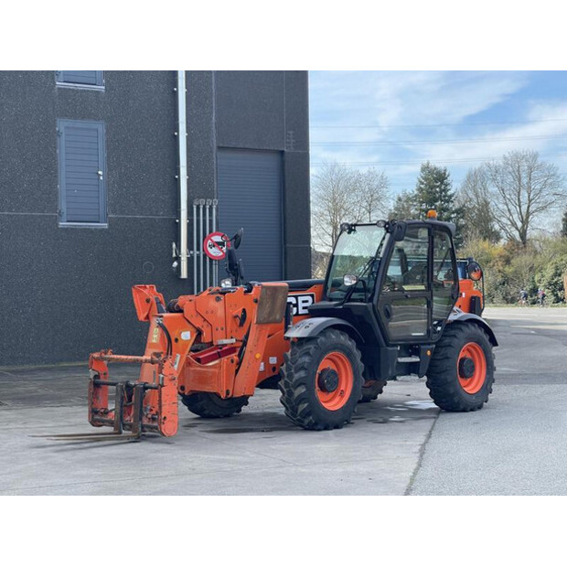 2019 جيه سي بي 540-180-46526901