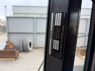 2013-volvo-a30f-1441865-46526944