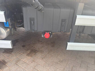 2014-iveco-eurocargo-150e25-46527197