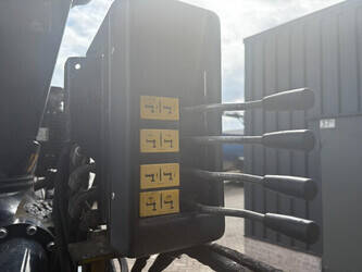 2014-iveco-eurocargo-150e25-46527199