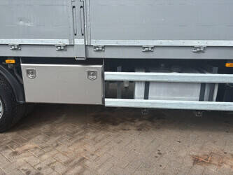 2014-iveco-eurocargo-150e25-46527217