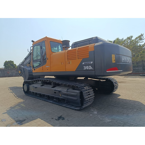 2025 هيونداي R340-46534112