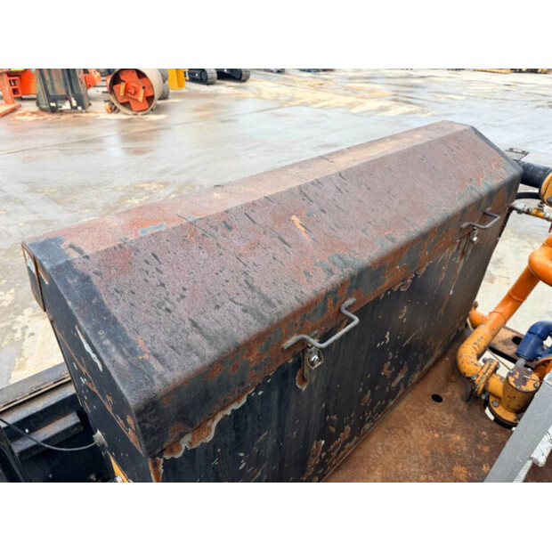 2001 رينو Acmar-46554305