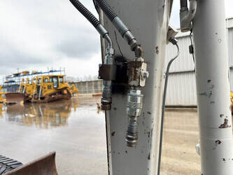 2010-takeuchi-tb235-1441957-46554725