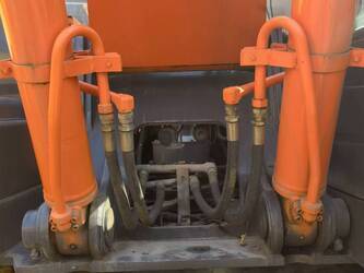 2020-hitachi-zx240-6-46566662