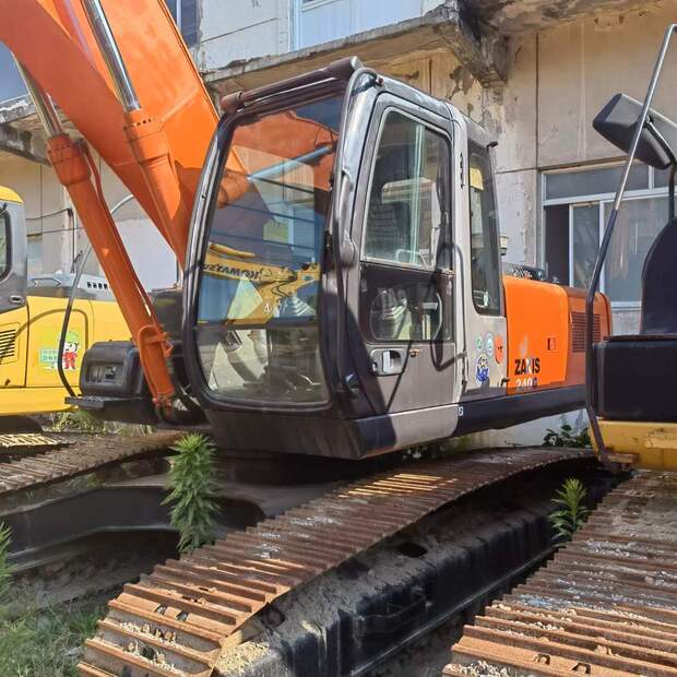 2020 Hitachi ZX240-6-46566664