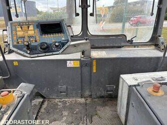 2013-volvo-p6820c-46569664