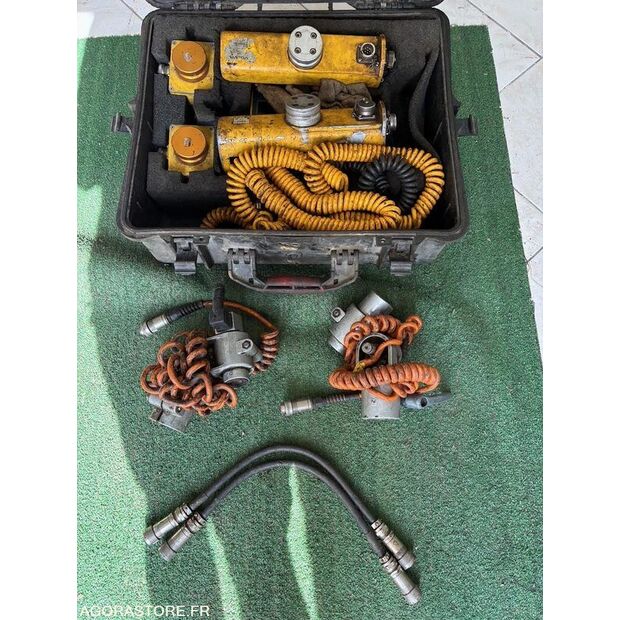 2013 Volvo P6820C-46569675