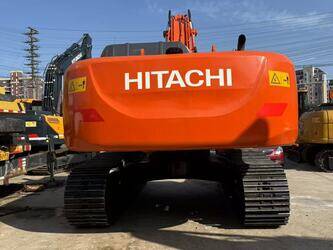 2021-hitachi-350-46569741