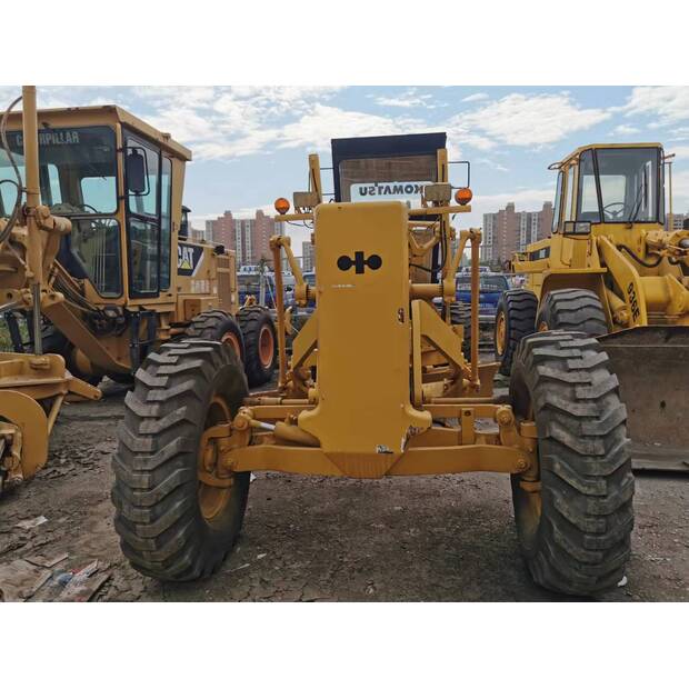 2022 كوماتسو 825A-46569750