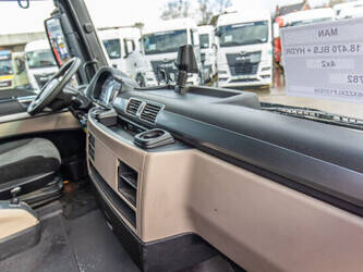 2019-man-tgx-18-470-1442063-46570288