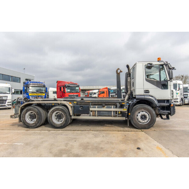 2011 Iveco TRAKKER 410-46570323