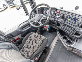 2018-scania-r450-1442067-46570380