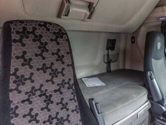 2018-scania-r450-1442067-46570388