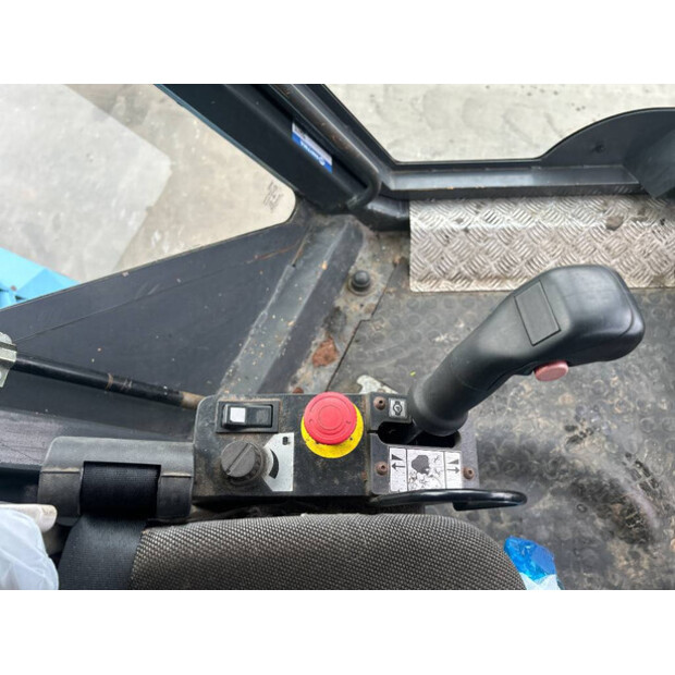 2011 AMMANN AV130X-46570711