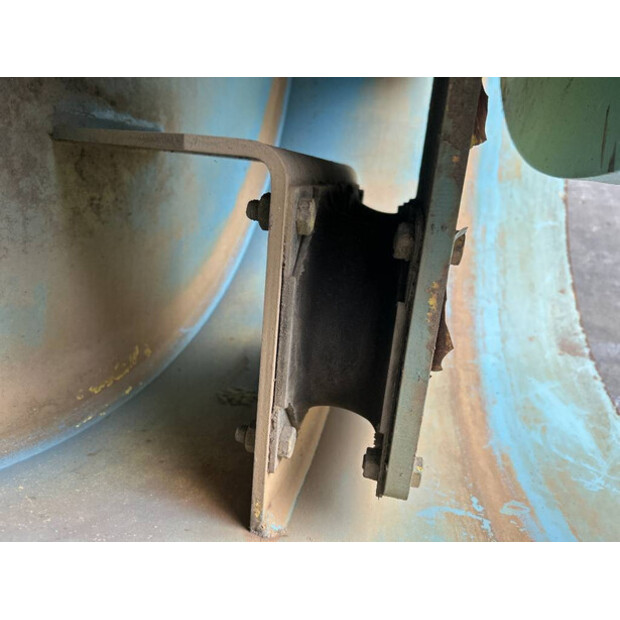 2011 AMMANN AV130X-46570716