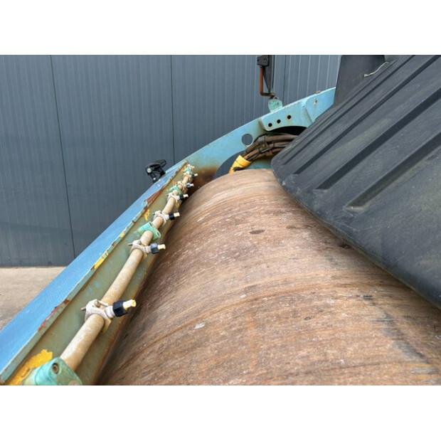 2011 AMMANN AV130X-46570720