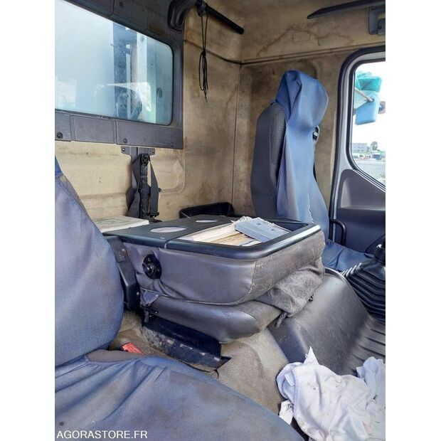 2001 رينو Kerax-46587484