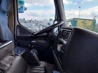 2001-renault-kerax-1442280-46587485