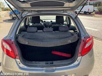 2009-mazda-2-1442294-46587769