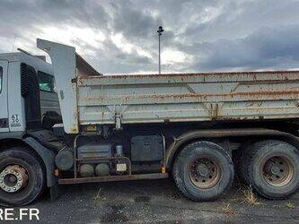 2007-renault-premium-1442299-46587829