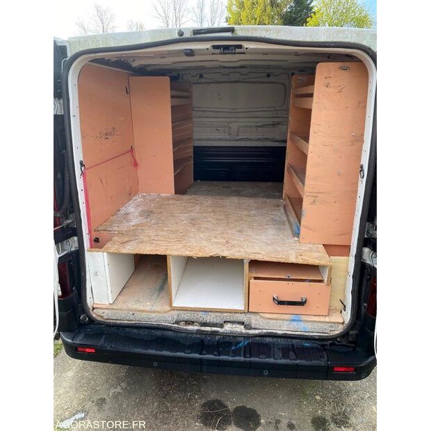 2020 رينو Trafic-46587874