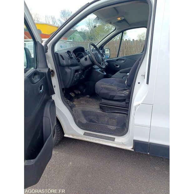 2020 رينو Trafic-46587877