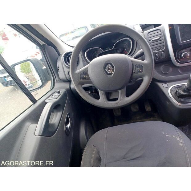 2020 رينو Trafic-46587881