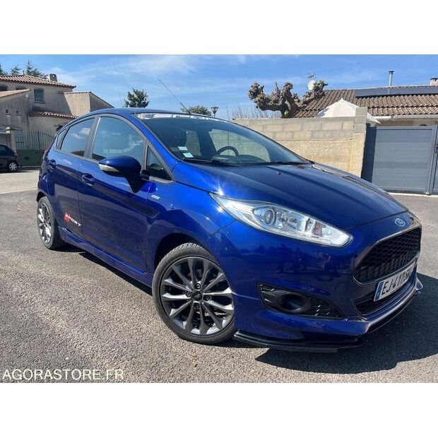 2017 Ford Fiesta-46587920